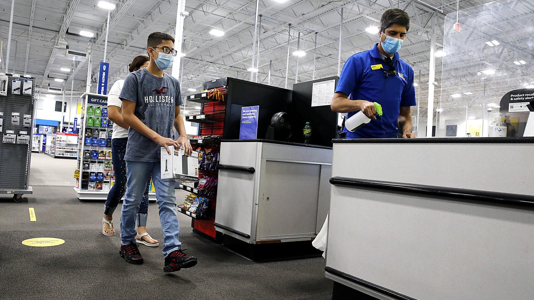 Back-to-school shopping: Pandemic causing sales to shift toward electronics over traditional school supplies